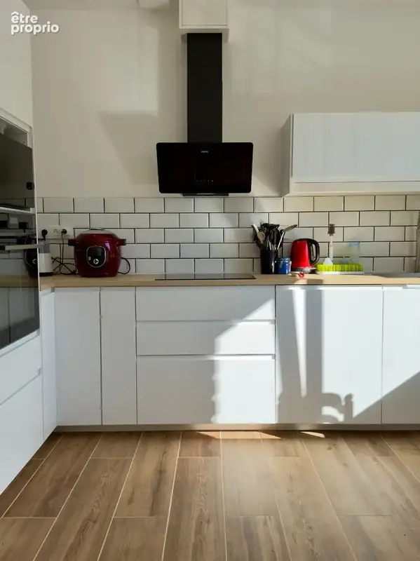 VIVY à 3 Km du Centre-bourg, Maison rénovée sur sous-sol aménagé de 160m² habitables avec garage et jardin - photo 6