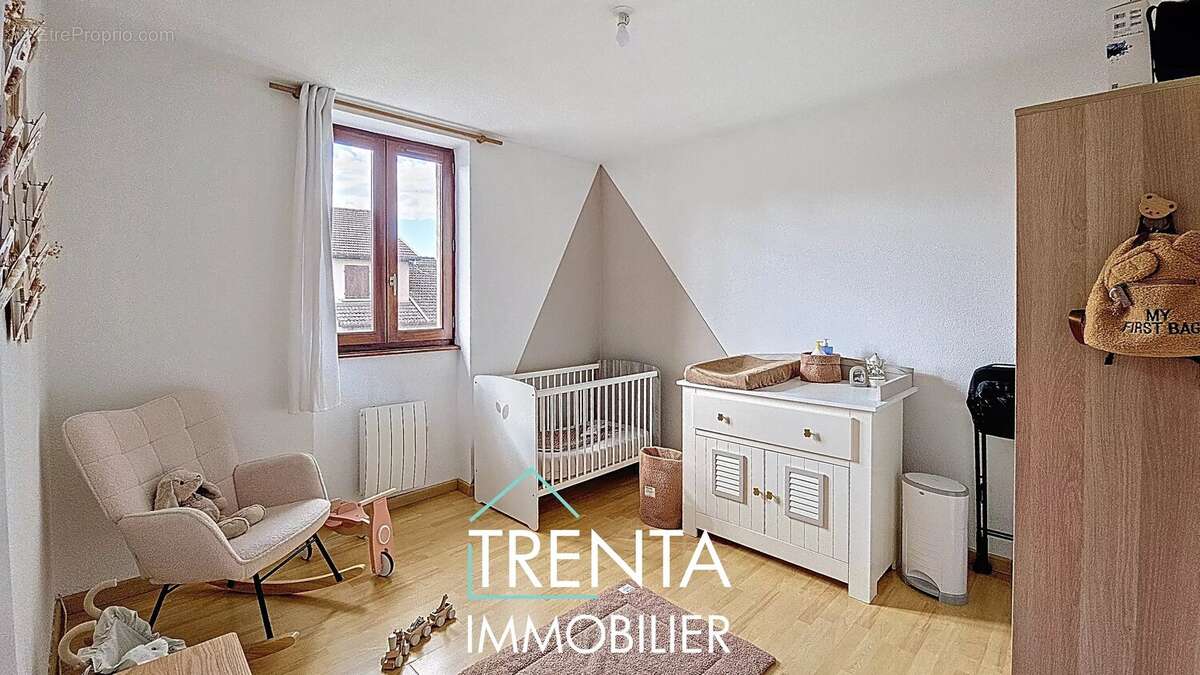 Maison à LES ABRETS