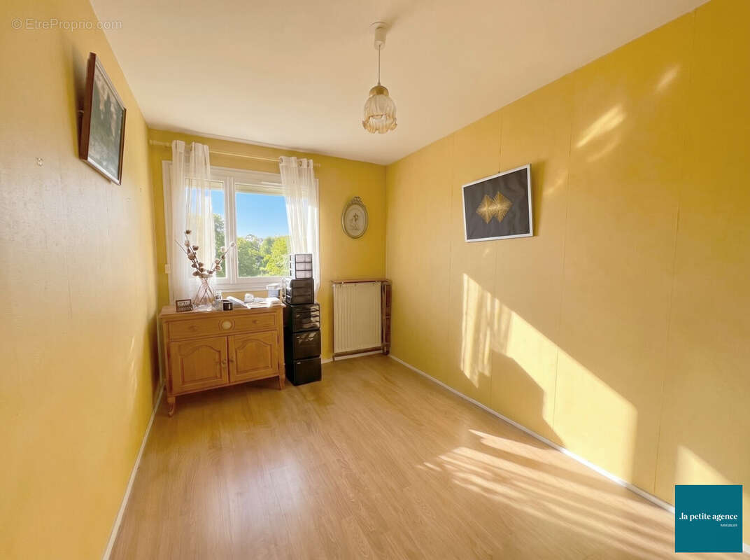 Appartement 85 m² à Caen  - photo 5