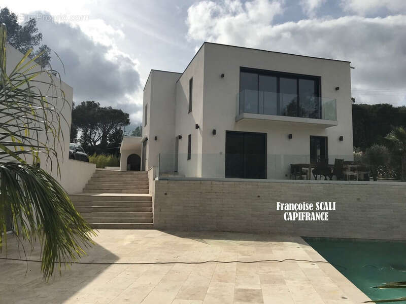 Maison à SAINT-RAPHAEL