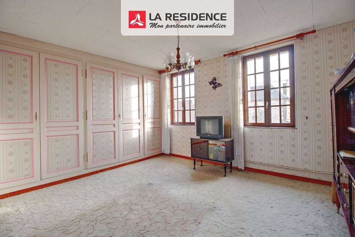 Maison à SAINT-ETIENNE-DU-ROUVRAY