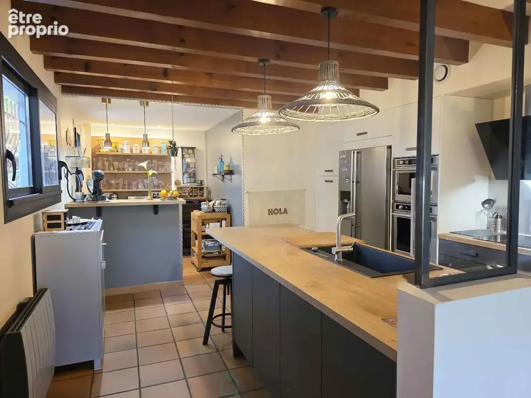 Biscarrosse  Propriété d'inspiration basque avec piscine & potentiel foncier - photo 9
