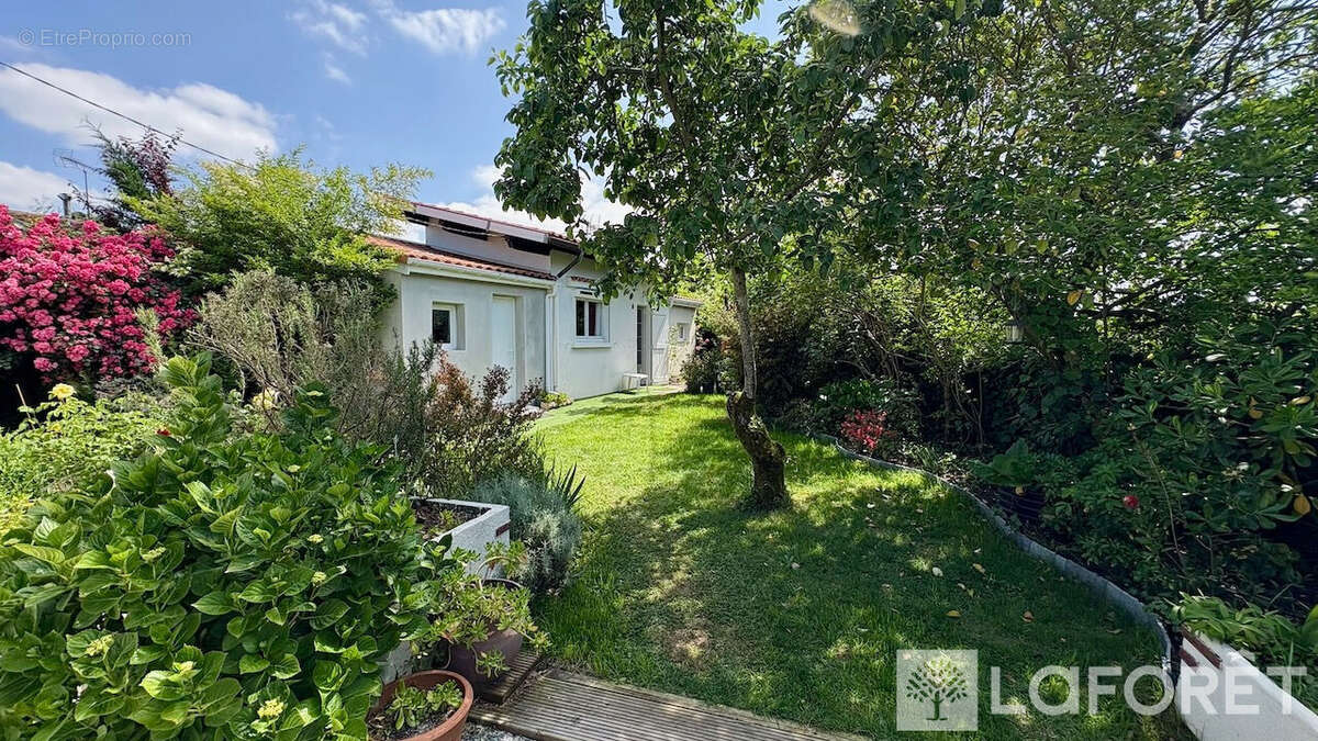 Maison à GUJAN-MESTRAS