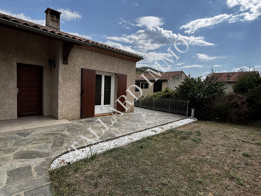 Tallard centre, villa de plain pied sur sous sol complet, terrain 933 m2 - photo 24