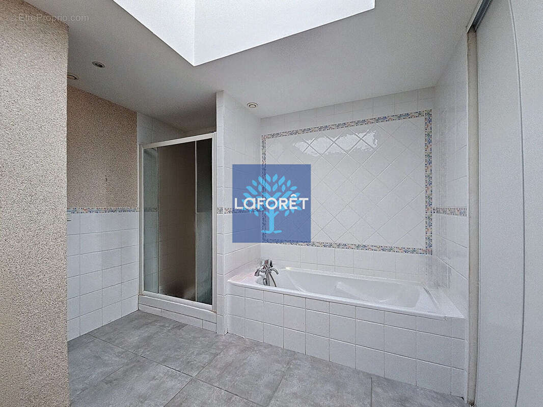 Appartement à LOIRE-SUR-RHONE