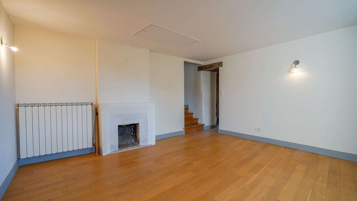 Maison à BAGAT-EN-QUERCY