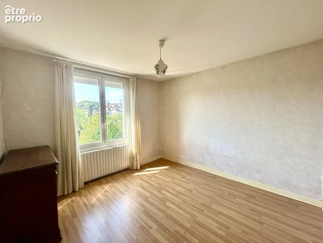 Maison avec jardin de 1 375 m2 à deux pas du centre-ville de Souillac - photo 5