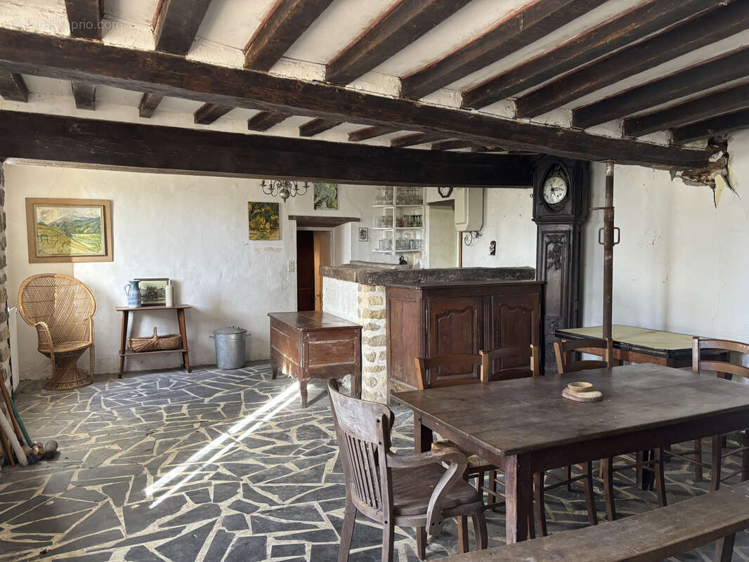 Maison à LE MELE-SUR-SARTHE