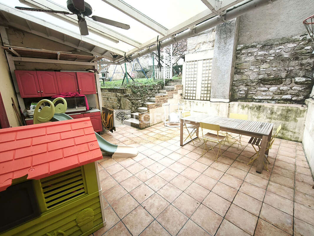 Maison à SAINT-MARTIN-LA-GARENNE