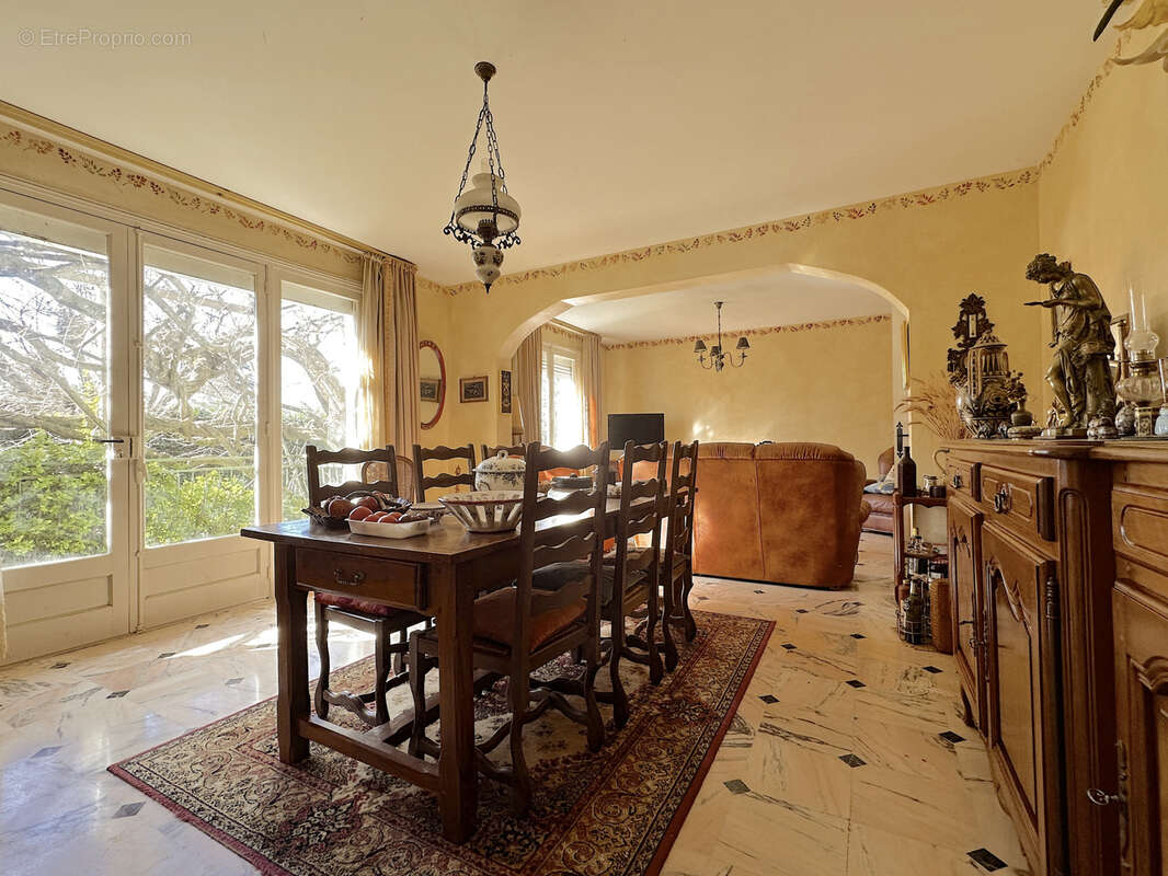 Maison à CHATELLERAULT