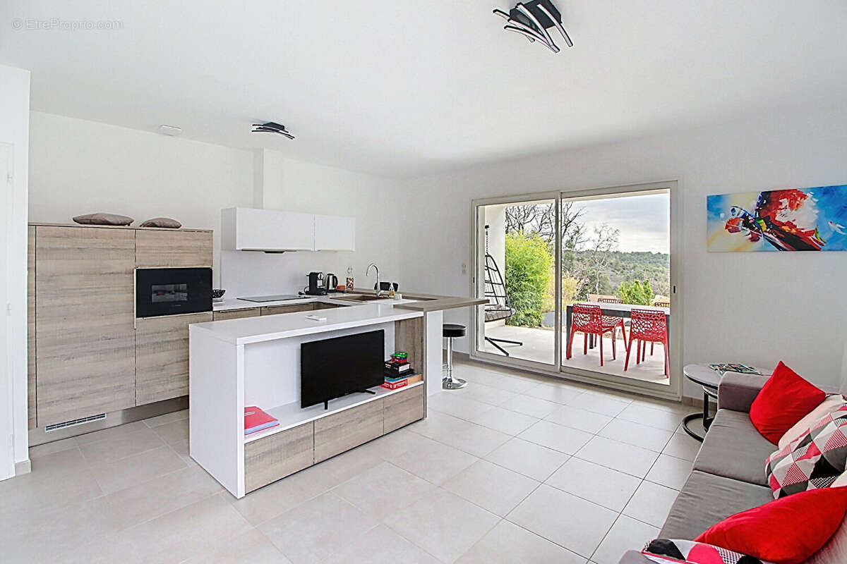 Maison à BAUDINARD-SUR-VERDON