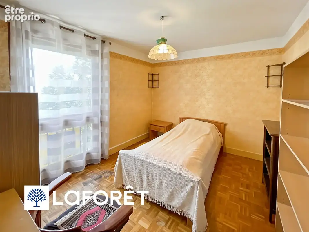 VENTE : " Résidence de l'Etang " appartement T5 (89,90 m²) à SAINTE GENEVIEVE DES BOIS - photo 5