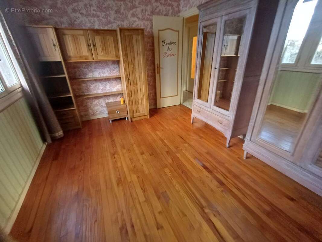 Maison à SAINS-EN-AMIENOIS