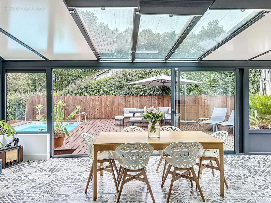 Maison à BASSUSSARRY