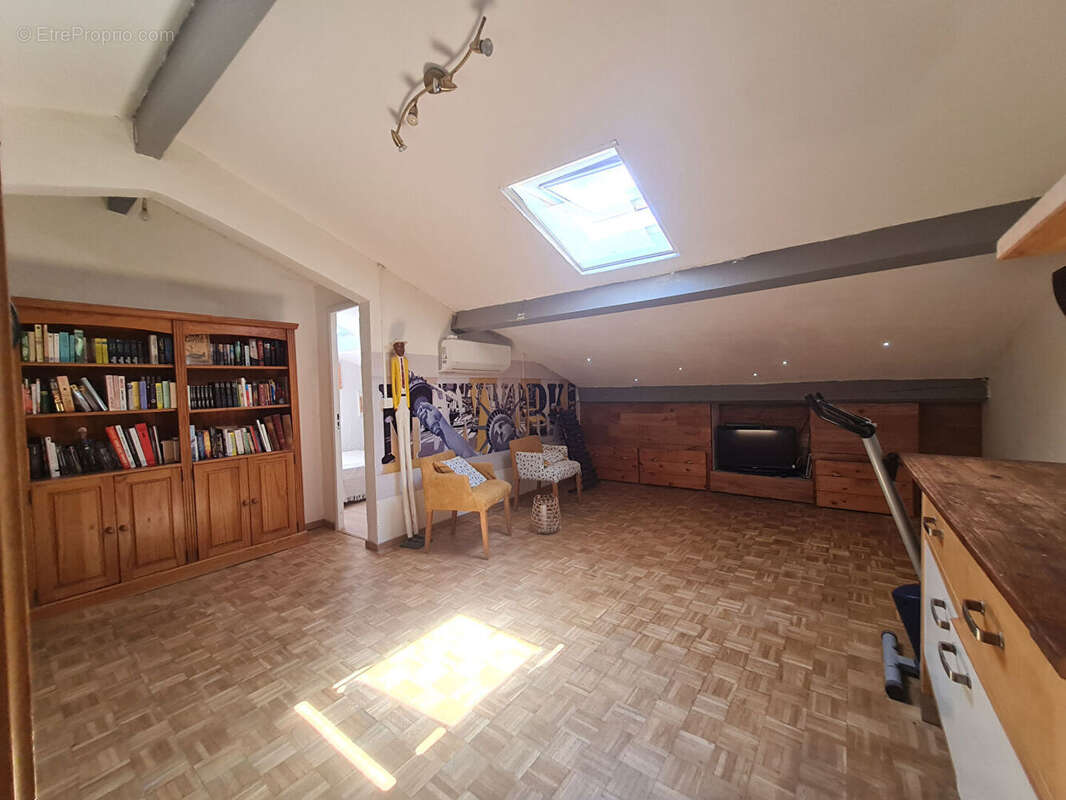 Bord De Mer +Appartement  4 pièces + Terrasse  *  (83430) Saint-Mandrier-sur-Mer - photo 11