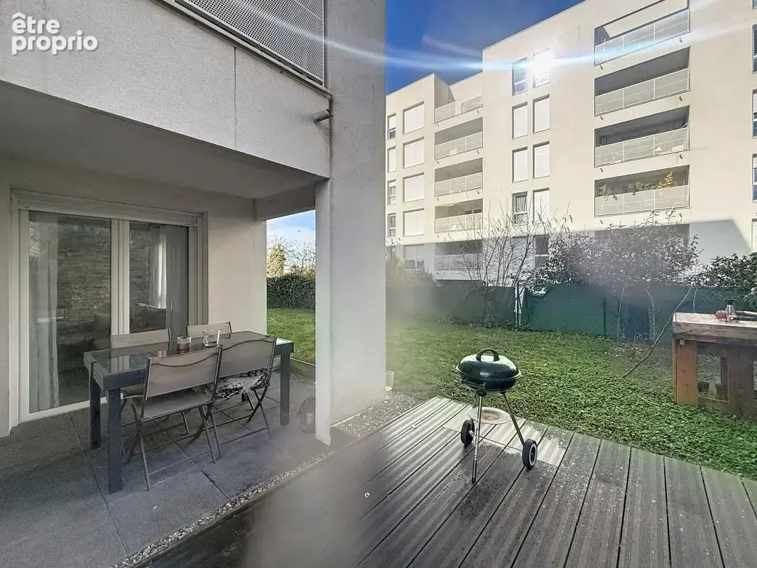 Appartement - rez de jardin - 1 Chambre - Terrasse et jardin privatif - Place de parking privative - photo 6