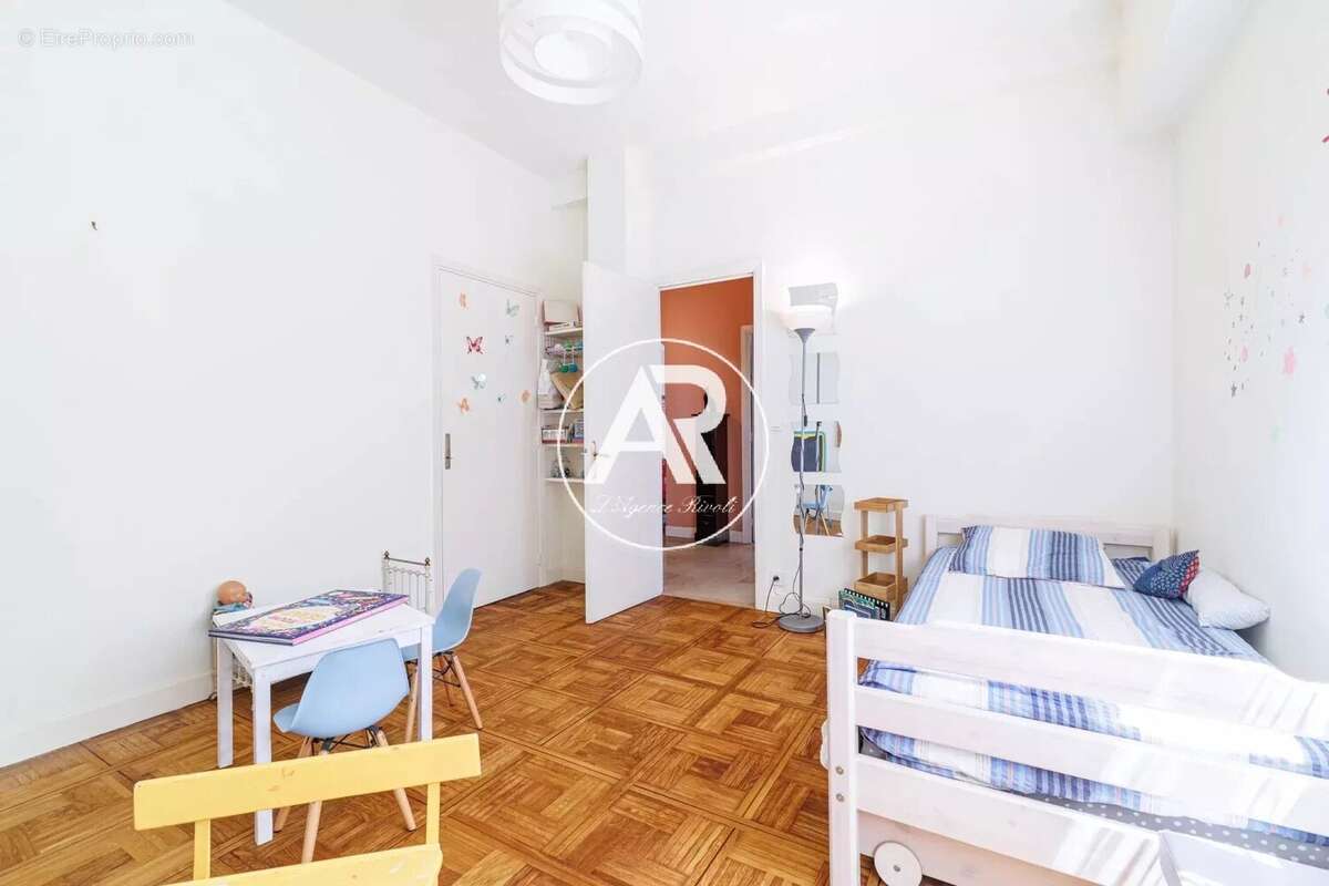 Nice • Baumettes • 4 PIECES // Terrasse 70m² // Cave // Parking collectif - photo 13