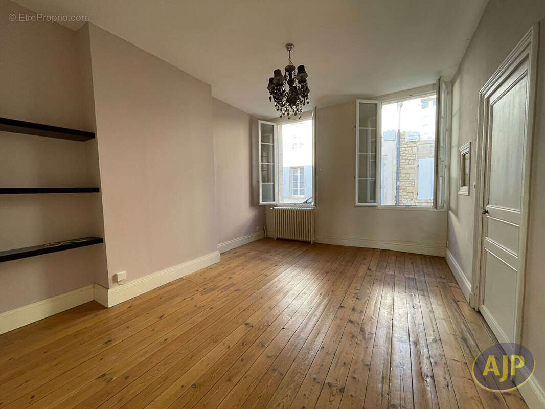 Maison à TAILLEBOURG