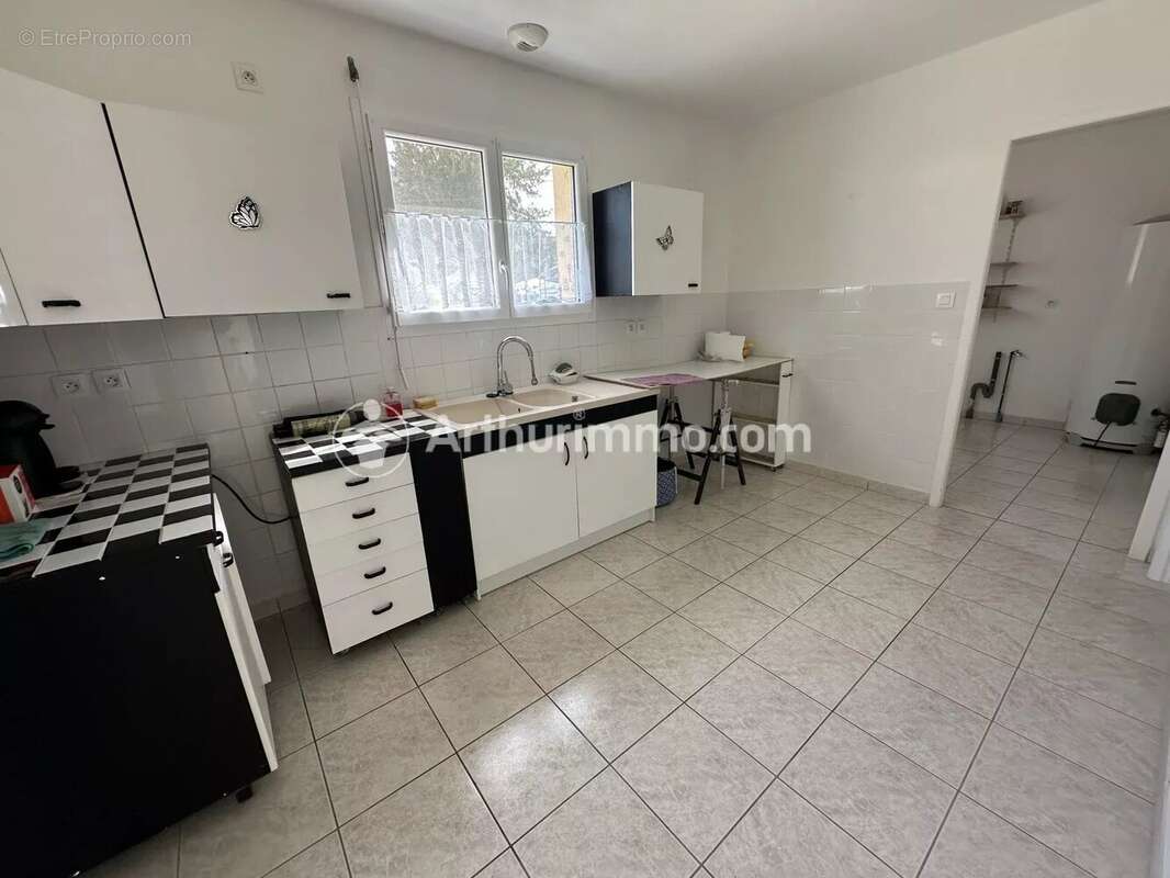 Maison à SAINT-LEON-SUR-L'ISLE