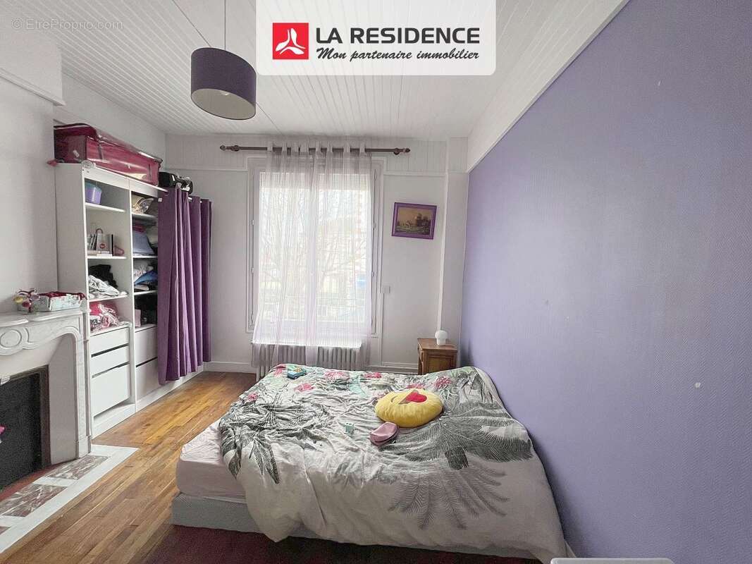 Maison 160 m² à Stains  - photo 9