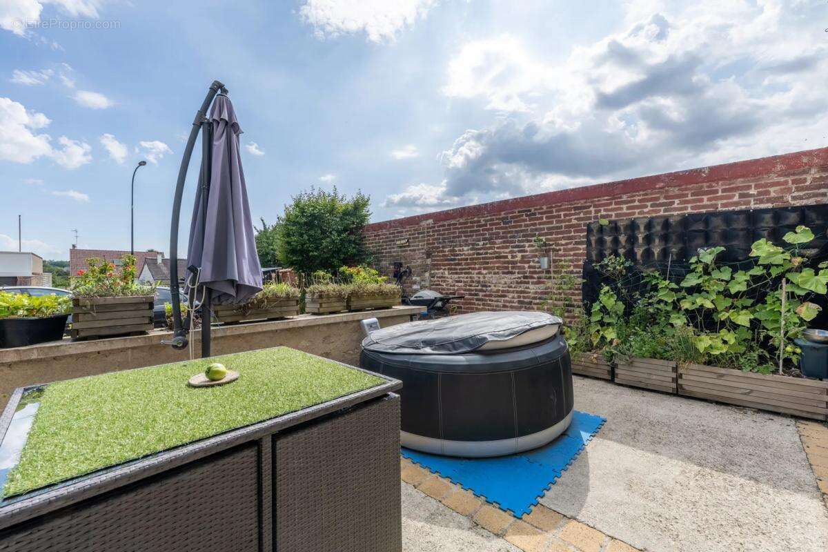 Maison à AUVERS-SUR-OISE