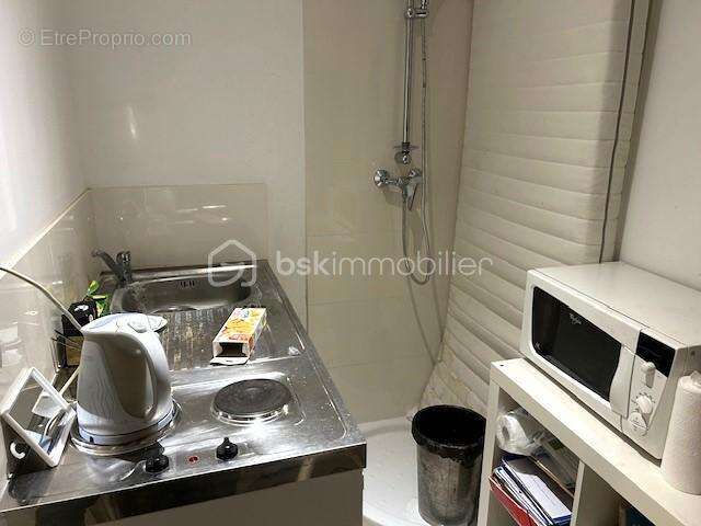 Commerce à LA LONDE-LES-MAURES