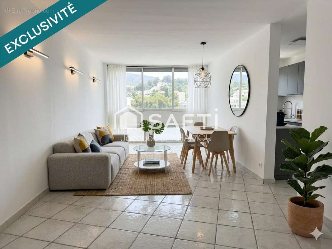Photo 2 - Appartement à MARSEILLE-12E