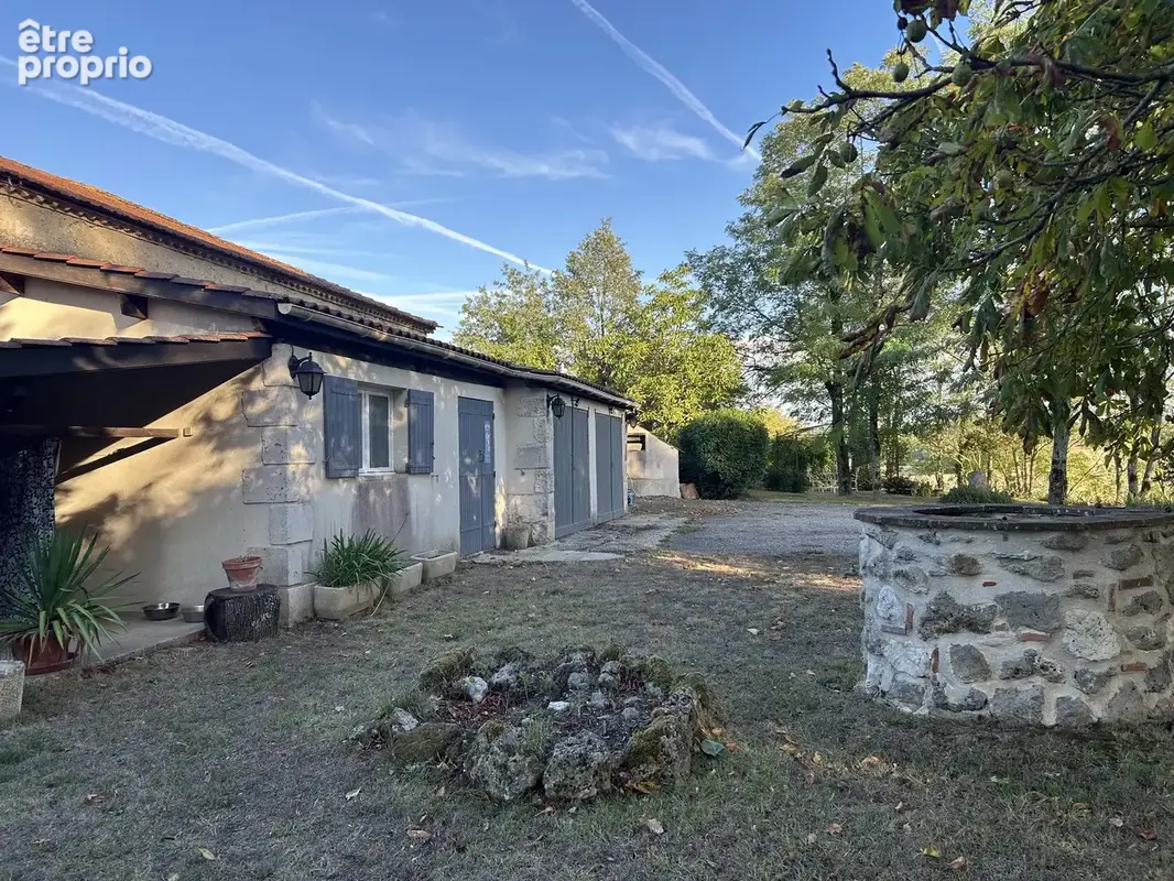 Maison pierre de 220 m2 avec terrain clos - photo 16