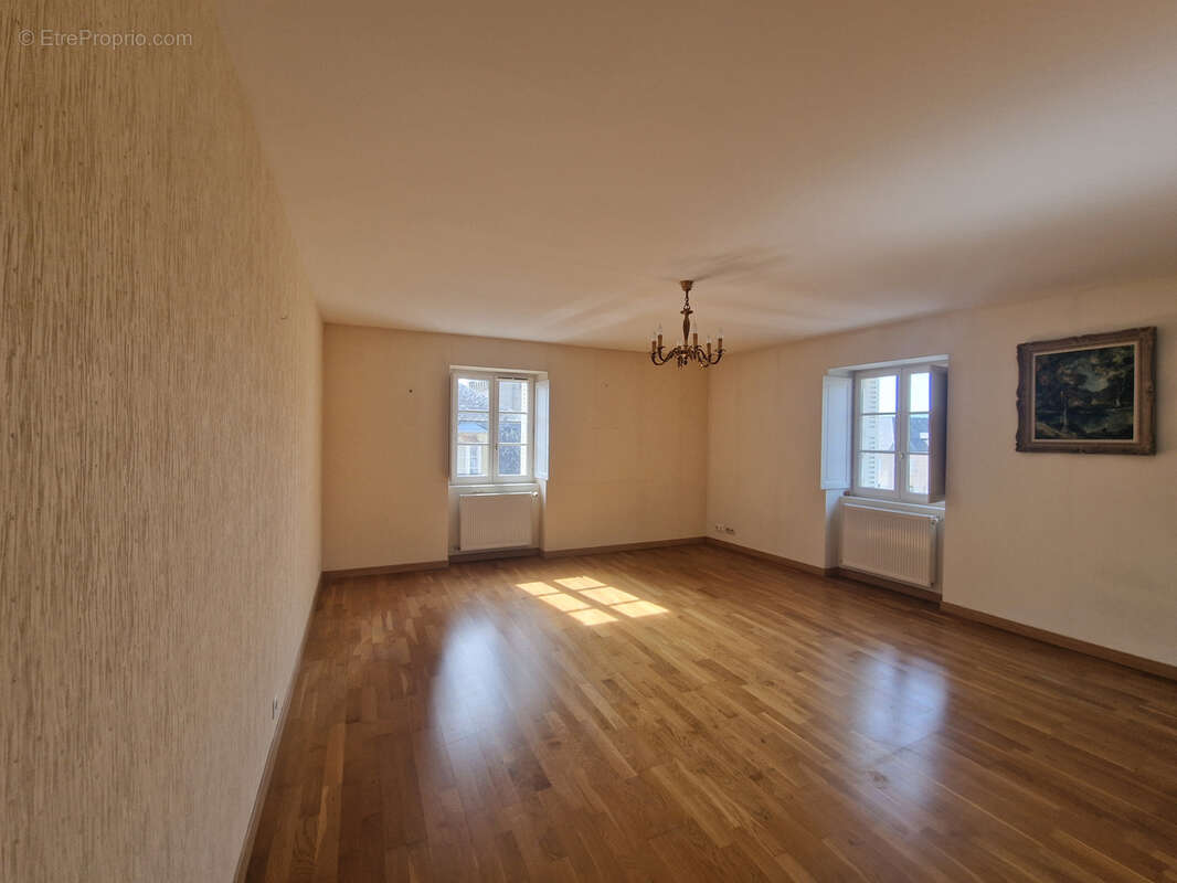 Appartement à BRIVE-LA-GAILLARDE