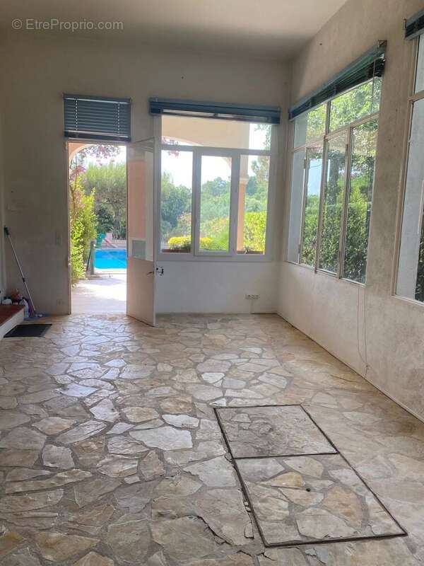 Maison à Grimaud  - photo 10