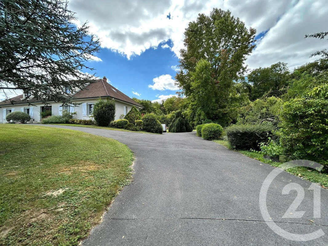 Maison à VAL-DE-VESLE