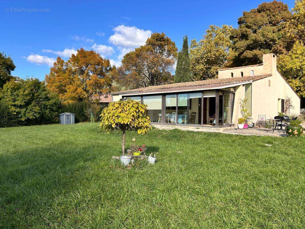 Maison à MONTBRUN-LES-BAINS