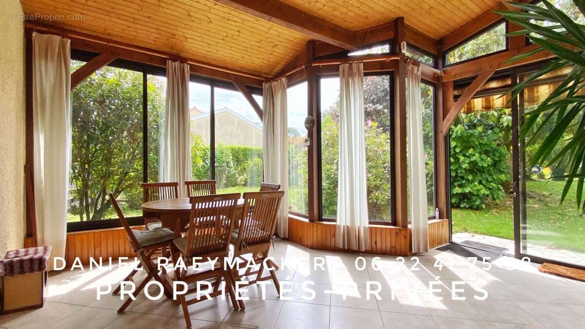 Maison à MONTPON-MENESTEROL