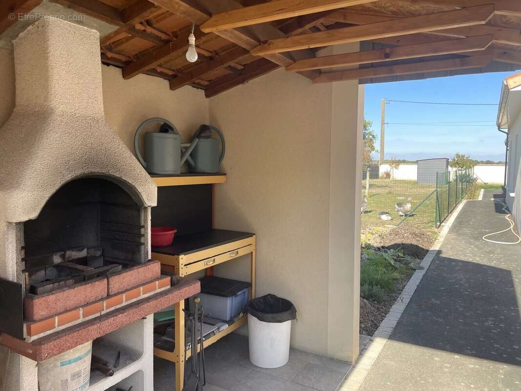 Maison à MONTREUIL-BELLAY