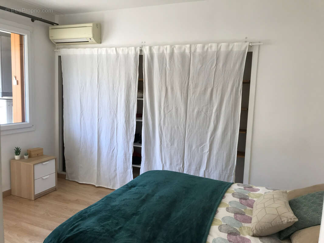 Appartement à MARSEILLE-5E