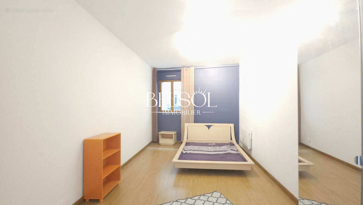                       2ème chambre 