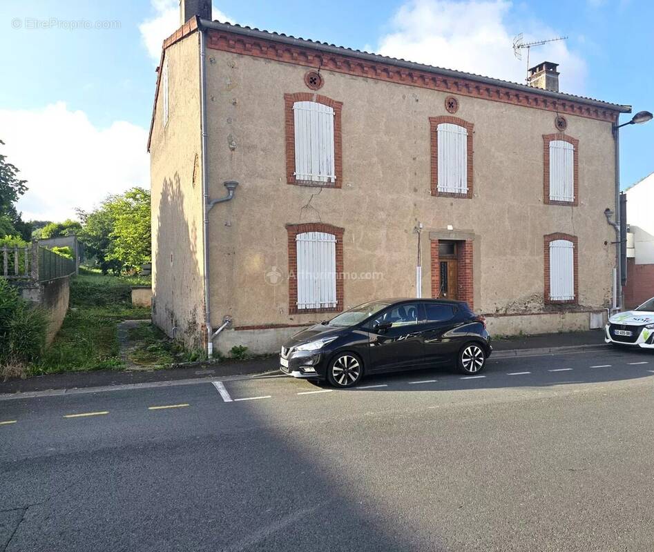 Maison à SAINT-JUERY