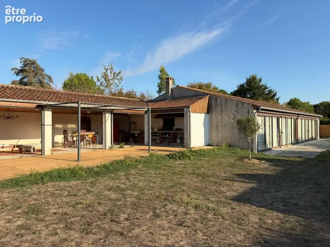 Saint michel en l'herm (85) 10 min des plages ensemble immobilier 222m² avec piscine annexes et jardin - photo 2