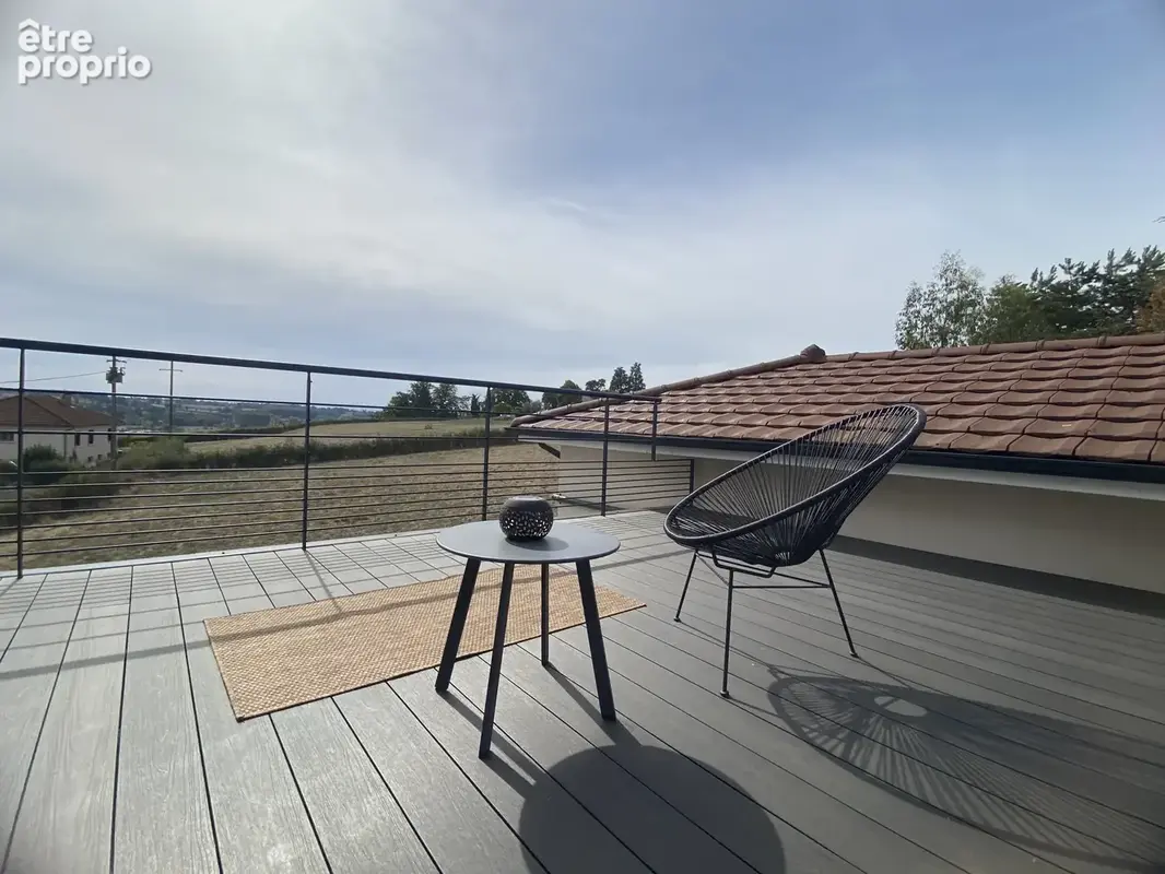 Maison 5 pièces 168 m² à vendre à Charlieu (42190) - photo 2