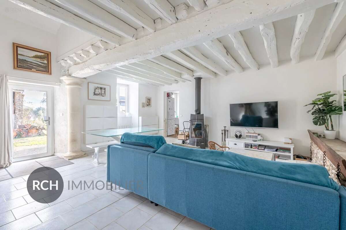 Maison à BAZAINVILLE