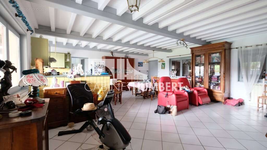 Maison à BOISSET-LES-MONTROND