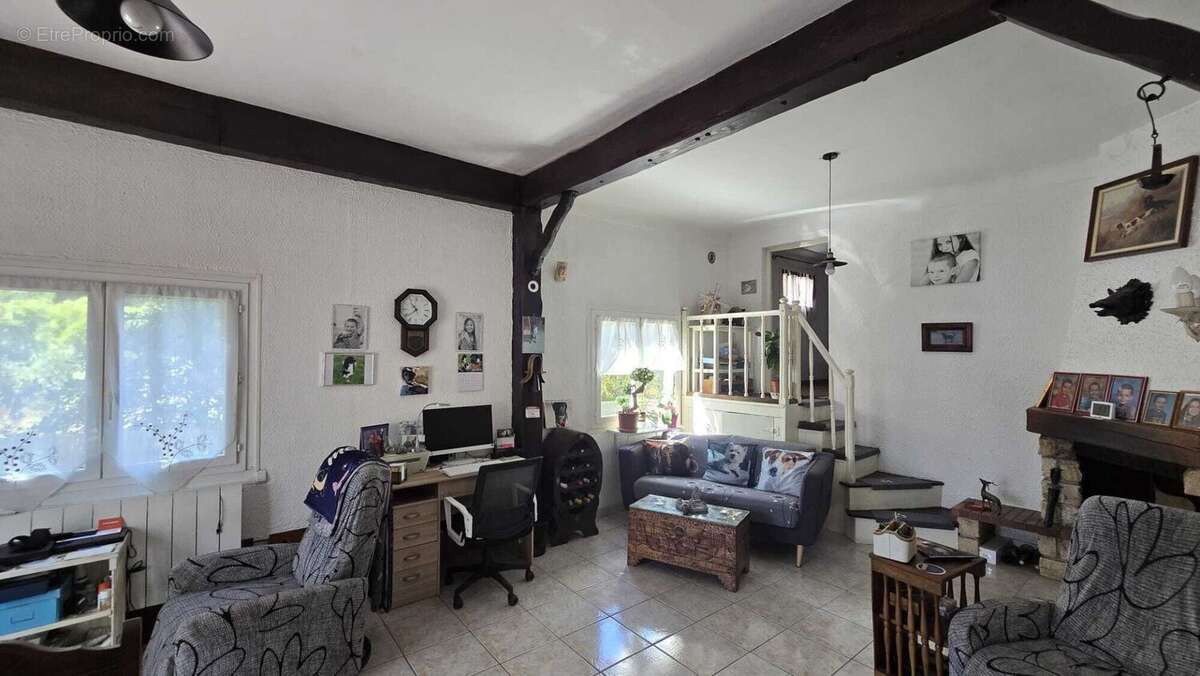 Maison à LE CASTELLET