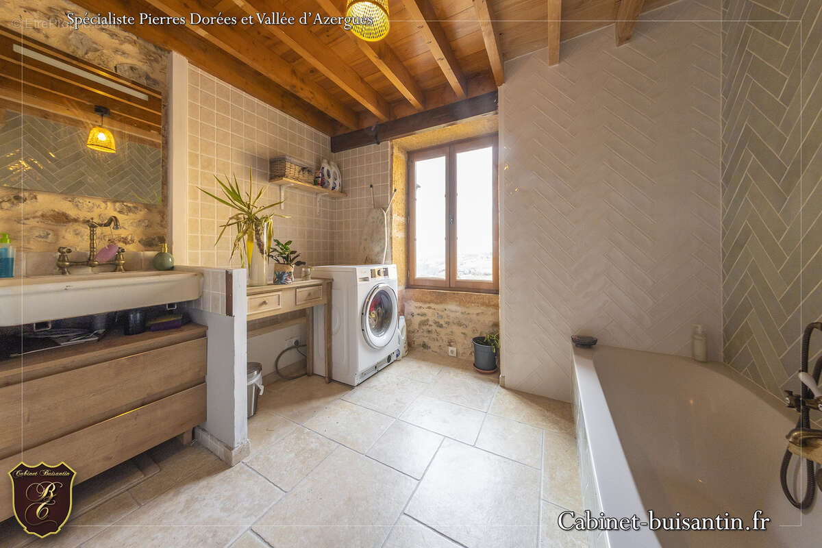 Maison à LE BOIS-D&#039;OINGT