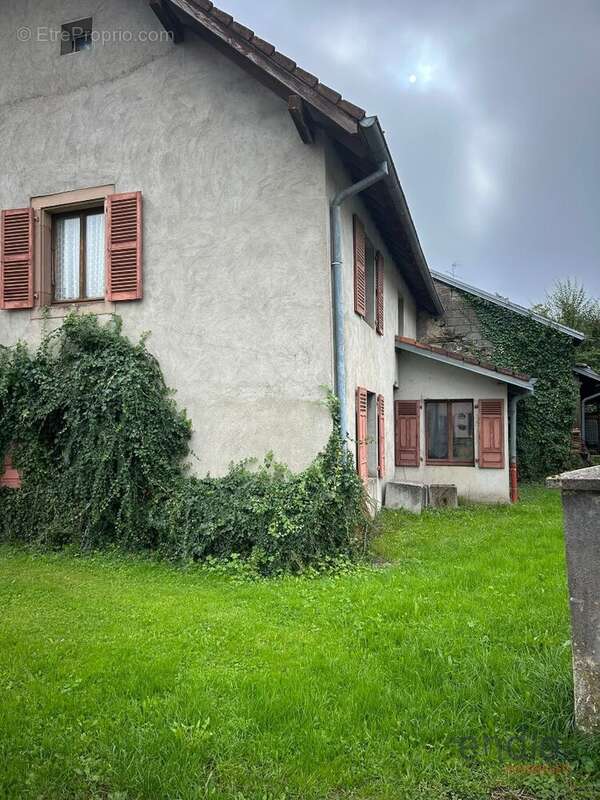 Maison à BUC