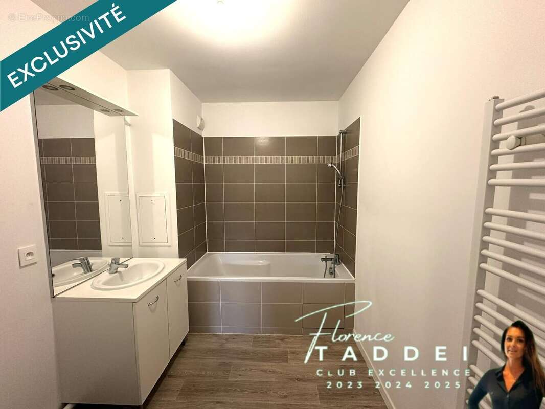 Photo 9 - Appartement à SAINTE-GENEVIEVE-DES-BOIS