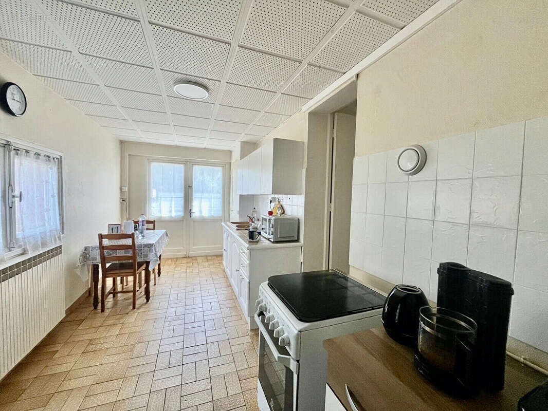 Maison à SAINTE-LIVRADE-SUR-LOT