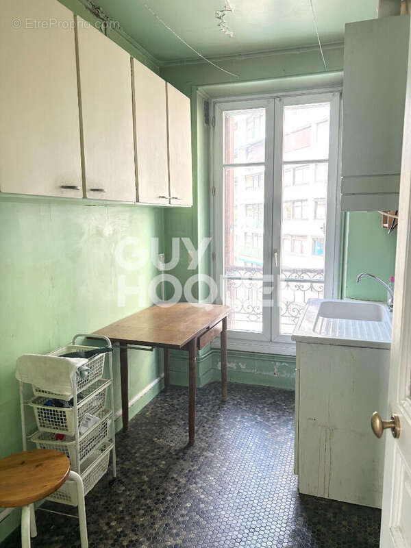 Appartement à PARIS-19E