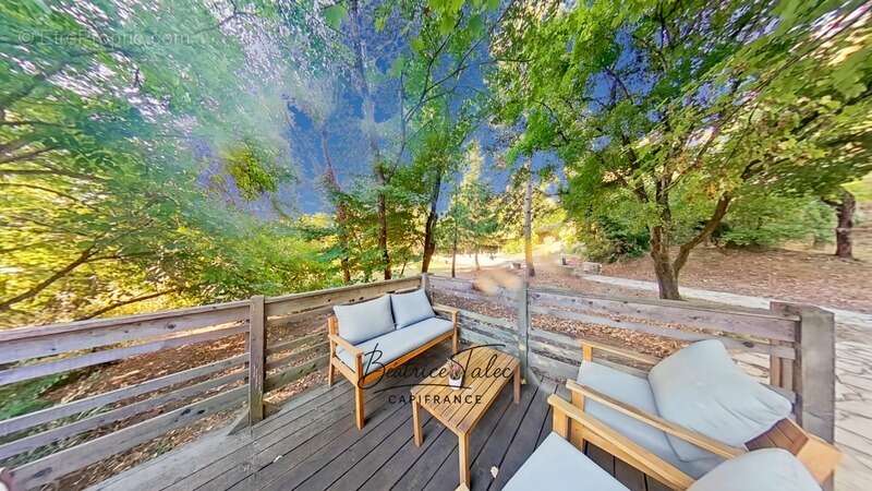 Maison à FORCALQUIER