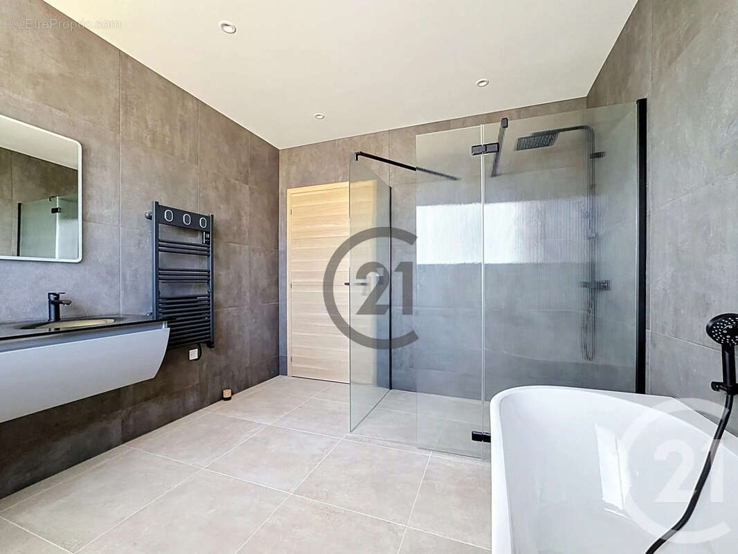 Maison 171 m² à Gueux  - photo 20