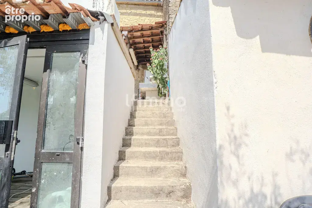 Maison en pierre de caractère avec terrasse, studio et grand ga - photo 25